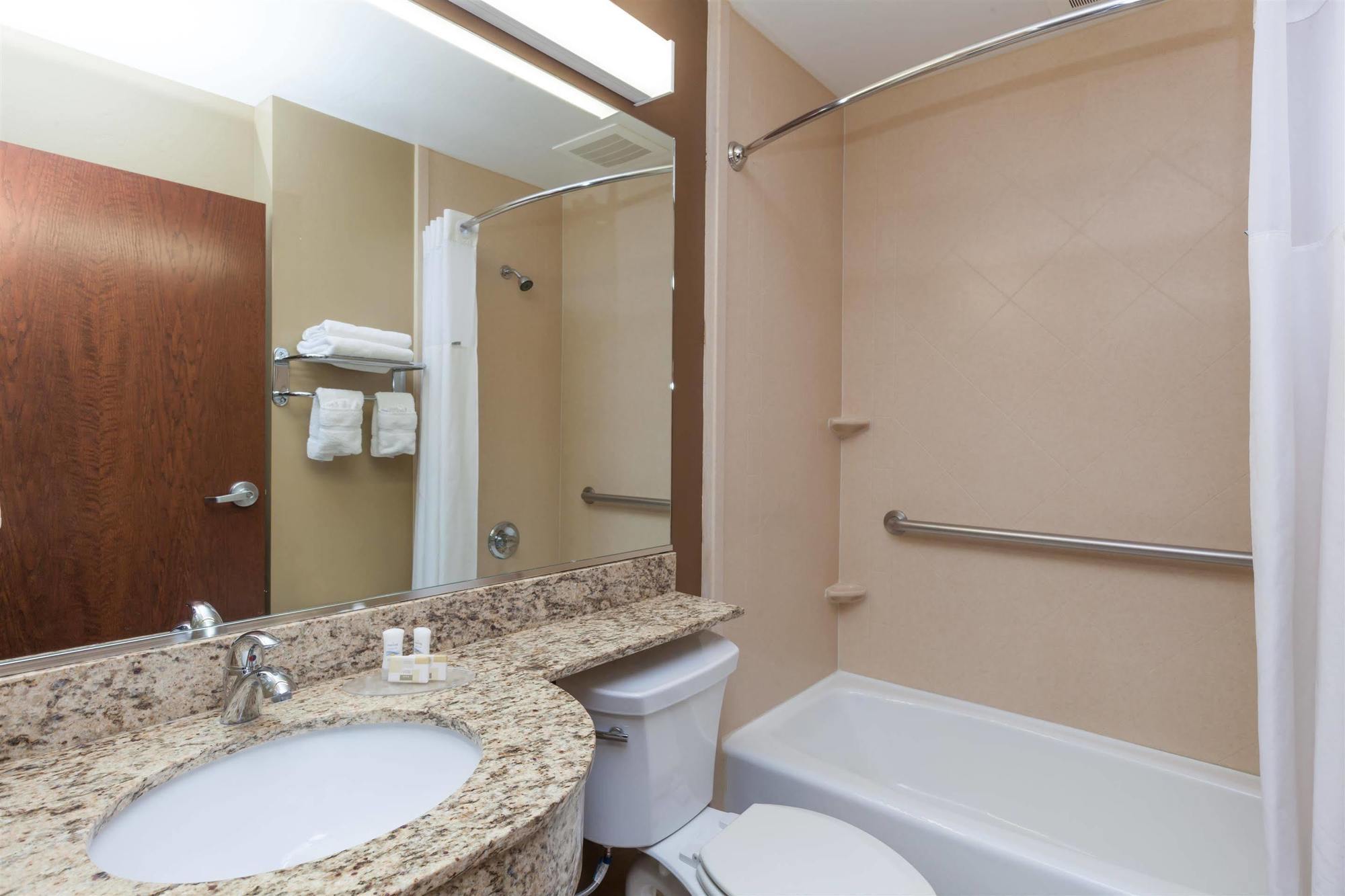 Microtel Inn & Suites By Wyndham Wheeler Ridge Ngoại thất bức ảnh